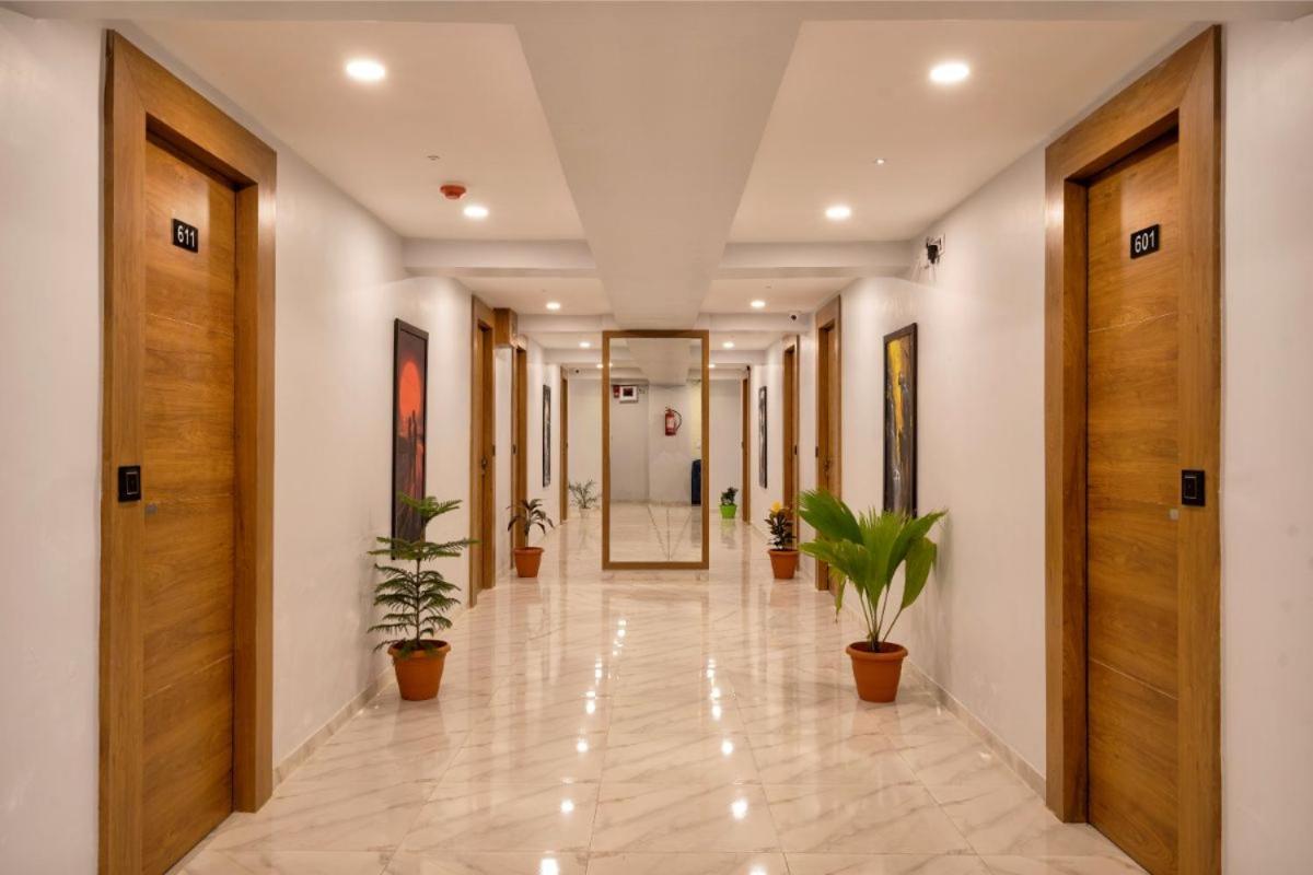 Hotel Royal 24 Ahmedabad Extérieur photo